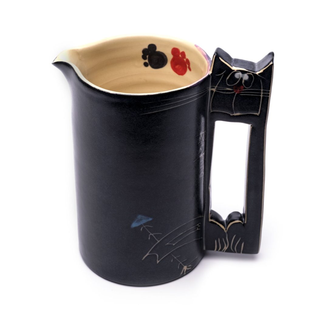 jug black catjug black cat