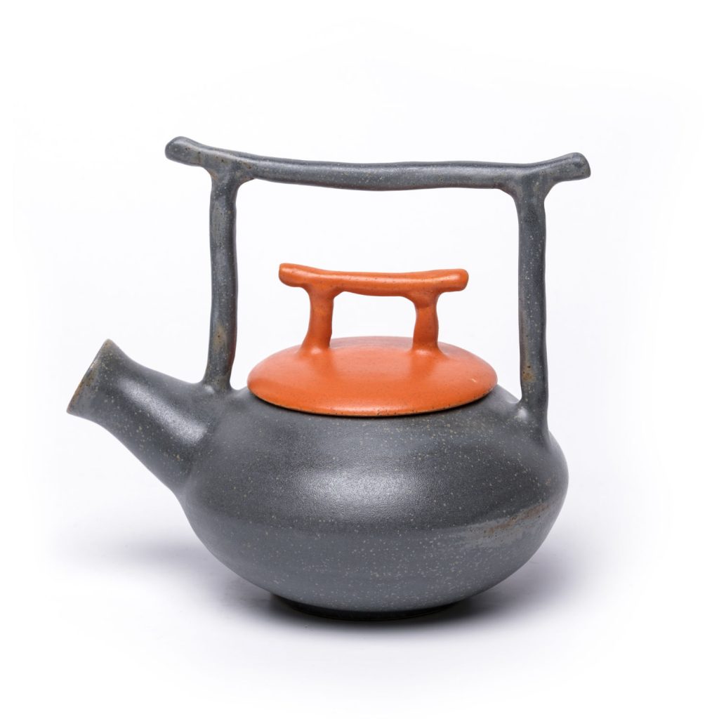 gray teapot